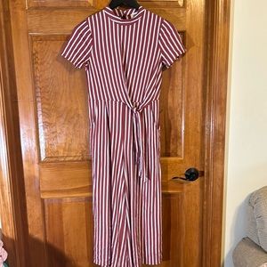 Everly Women’s Stripe Jumpsuit Size Med-EUC